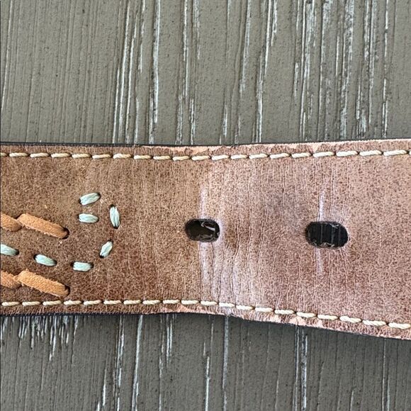 Western Tan Leather Belt with Silver-Tone Buckle Embroidered Women’s Size L EUC - Picture 8 of 12